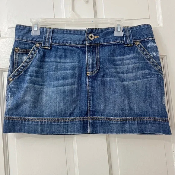 Old Navy Sz 10 Vtg Y2K Denim Micro Mini Skirt Blue Low Rise Distressed - Picture 1 of 4